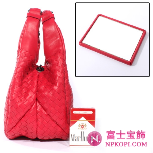 Bottega Veneta/ボッテガ・ヴェネタ  ラムスキン ショルダーバッグ フューシャピンク 125787V00166464 